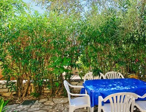 Apartment | 2 bedrooms - Tinas Apartment in Mparmpati (Corfu)