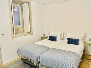 1 chambre, fer et planche Ă repasser, Wi-Fi gratuit, draps fournis