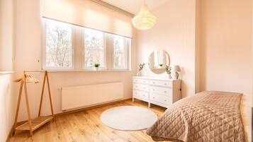 1 bedroom, iron/ironing board, free WiFi, bed sheets