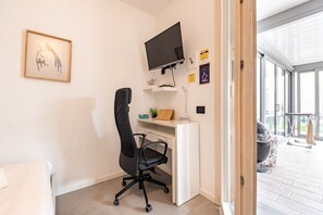 1 室のベッドルーム、アイロン / アイロン台、WiFi、ベッドシーツ