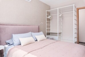 3 chambres, fer et planche à repasser, accès Internet