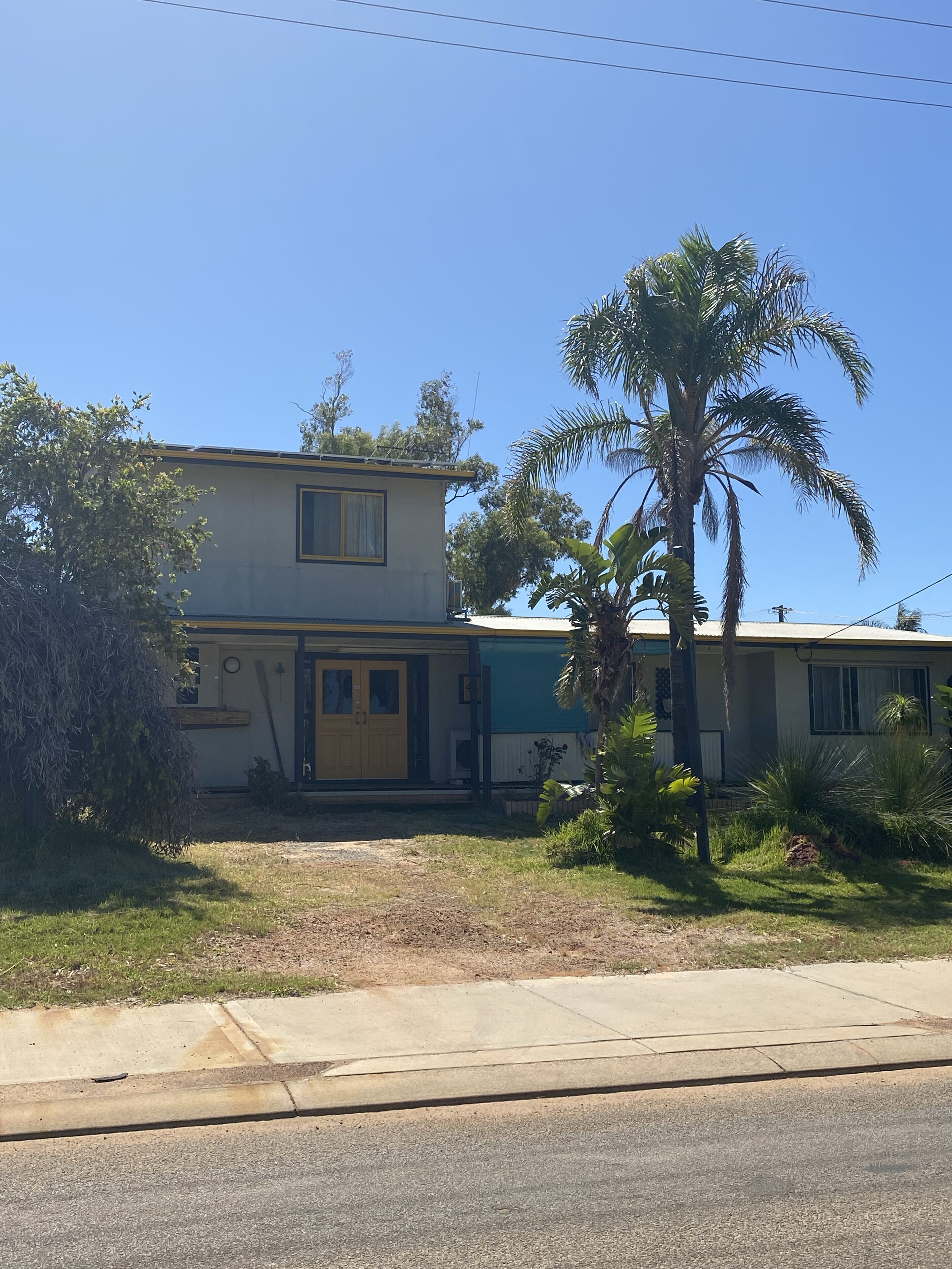 House 4 bedrooms, with garden