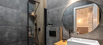 La Finca Boutique Suites - Old City