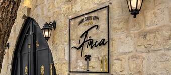 La Finca Boutique Suites - Old City