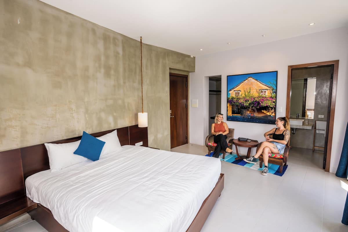 Superior Double Plus | Free WiFi, bed sheets
