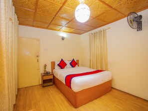 Deluxe Double Room | Living area - Sweet Home Hotel (Bhaktapur)