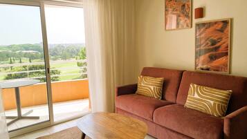 Appart Hotel Vue Golf | Terrace/patio