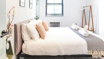 1 dormitorio, tabla de planchar con plancha, wifi gratis y ropa de cama