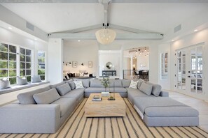 Smart TV, foosball, table tennis, offices