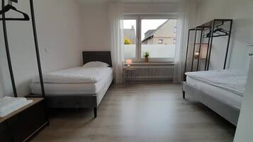 3 Schlafzimmer, Bügeleisen/Bügelbrett, Reisekinderbett, kostenloses WLAN