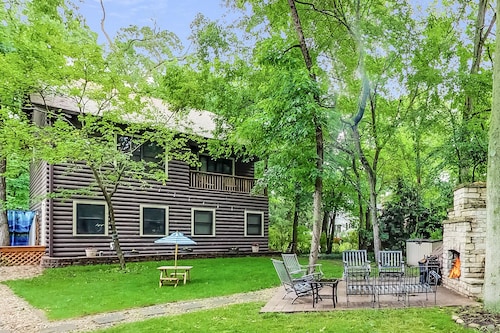 550 ft from Beach, Pets OK, Ping Pong, Fire Pit