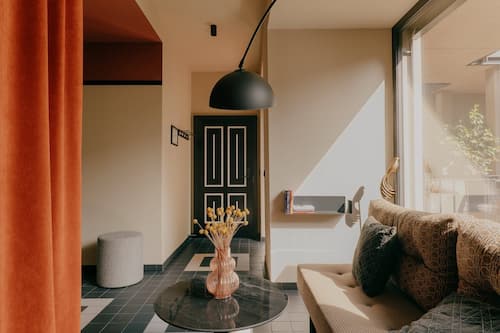 Téléviseur connecté de 50 po avec télévision par satellite, téléviseur