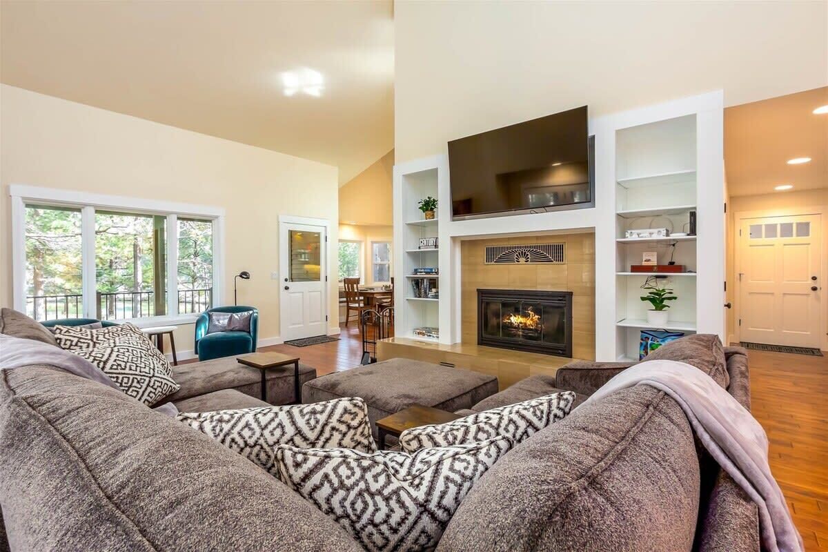 TV, fireplace, video games, foosball