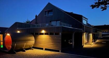 Zimmermanns 2 - modern stylish apartment with sauna and whirlpool in the outdoor area