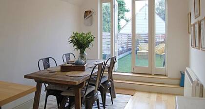 Beaufort House, Lymington Town Centre