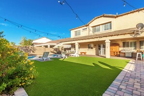 Terrace/patio - Big House, No Worries. Gilbert's Greatest 10ppl (Gilbert)