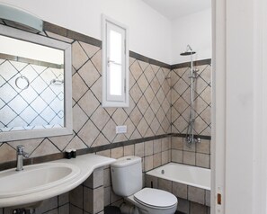 Suite – deluxe | Bad | Regndusjhode, designertoalettartikler, hårføner og tøfler