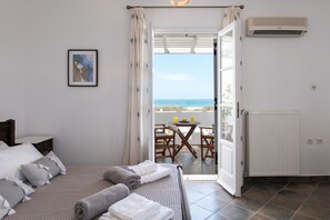 Deluxe Suite - Sea Lilies Suites (Naxos)
