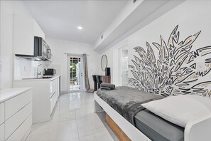 5 bedrooms, iron/ironing board, travel crib, free WiFi