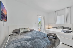 5 bedrooms, iron/ironing board, travel crib, free WiFi