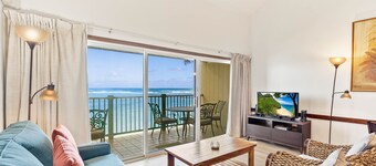 Pono Kai Resort B304, Oceanfront, Walk to Town, Steps to Beach, AC
