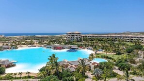 Unclassified image, 2 of 45, button