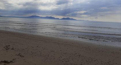 Min yr Afon - Cabin - Sleeps 2 - Hot Tub - Parking