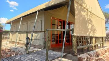 Honeymoon tent | Een strijkplank/strijkijzer, gratis wifi