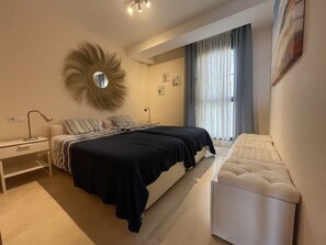 2 Schlafzimmer, Zimmersafe, kostenloses WLAN, Bettwäsche