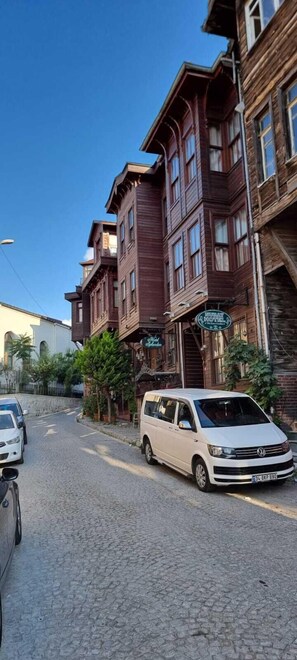Exterior - Nuray Hotel (Istanbul)