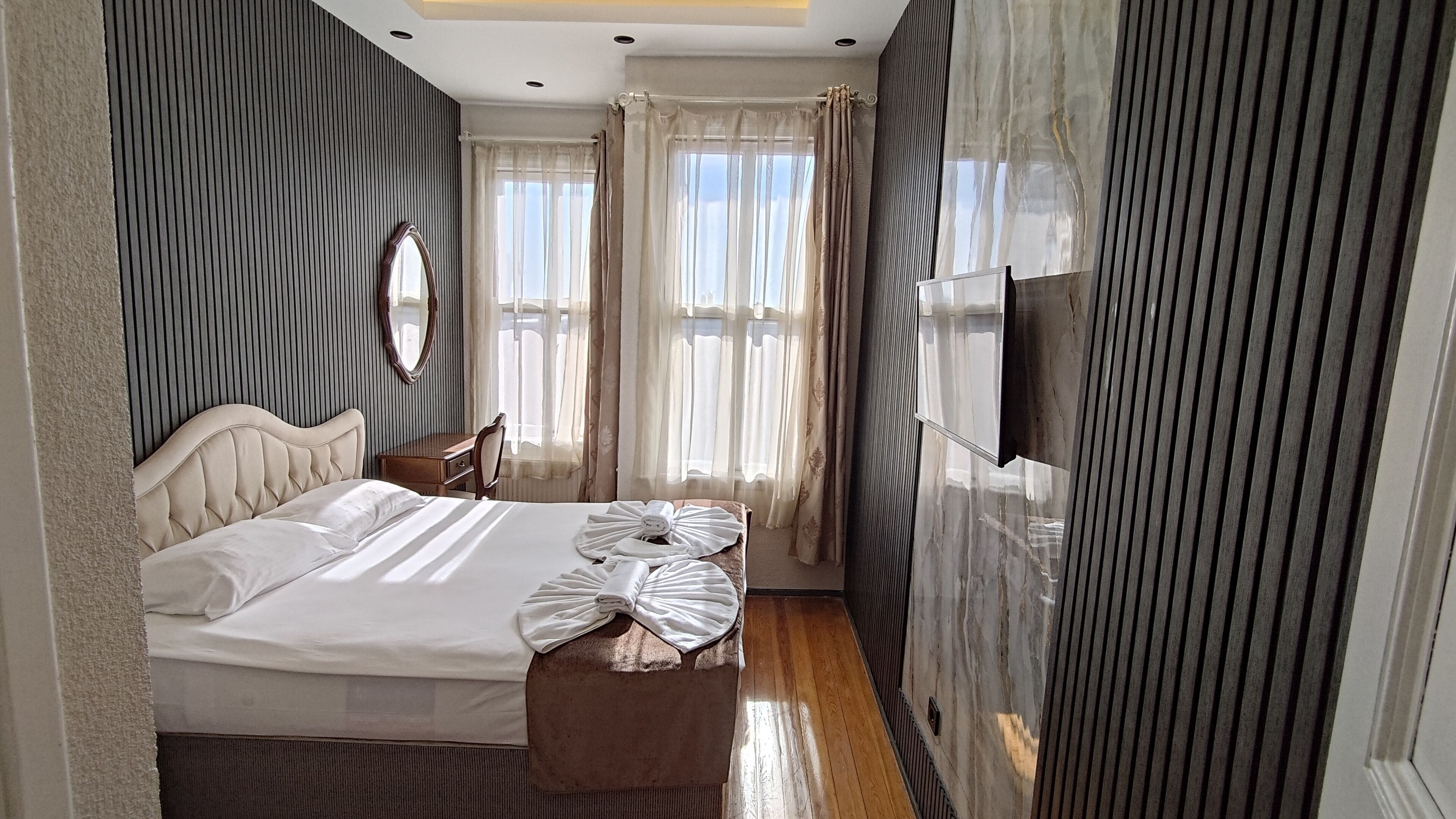 Standard Double Room | Premium bedding, minibar, in-room safe, laptop workspace