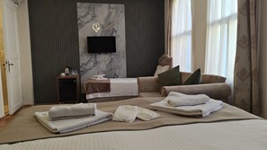 Premium bedding, minibar, in-room safe, laptop workspace - Nuray Hotel (Istanbul)