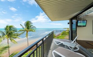 Property grounds - Tom's Spectacular OceanFront 3 Bdrm  Endless Atlantic view, Key West Amazing (Key West)