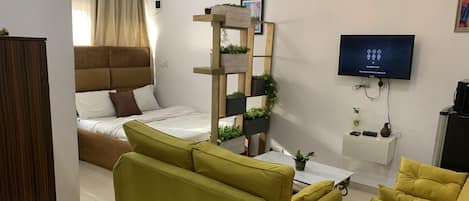 1 bedroom, desk, iron/ironing board, free WiFi