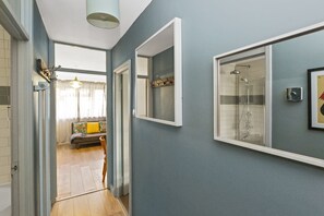 1 室のベッドルーム、WiFi (無料)