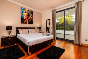 4 camere, ferro/asse da stiro, culla da viaggio, Wi-Fi