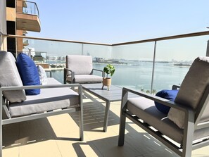 Property grounds - Tiara Residence Emerald 1BR with gorgeous view (Dubai)