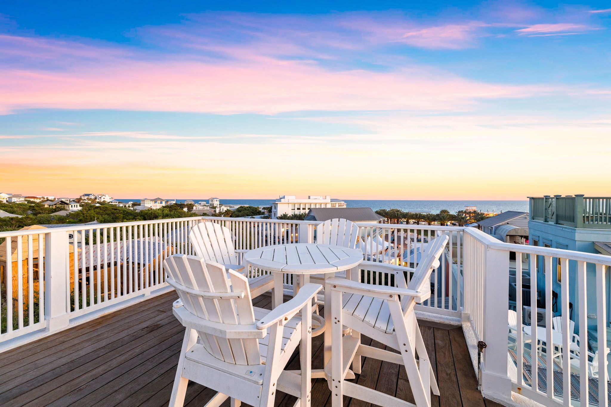 Fall Stays Available! In the Heart of Seaside! Art District! Gulf Views! 3 Adult Bikes!