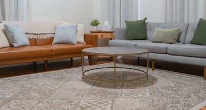 Cozy 2BR-Walk to Tufts & Green Line, Near Boston!