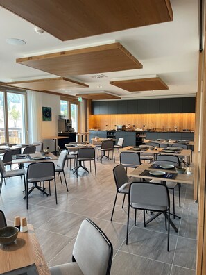 Daily buffet breakfast for a fee - Boutique Hôtel Corbetta (Chatel-Saint-Denis)