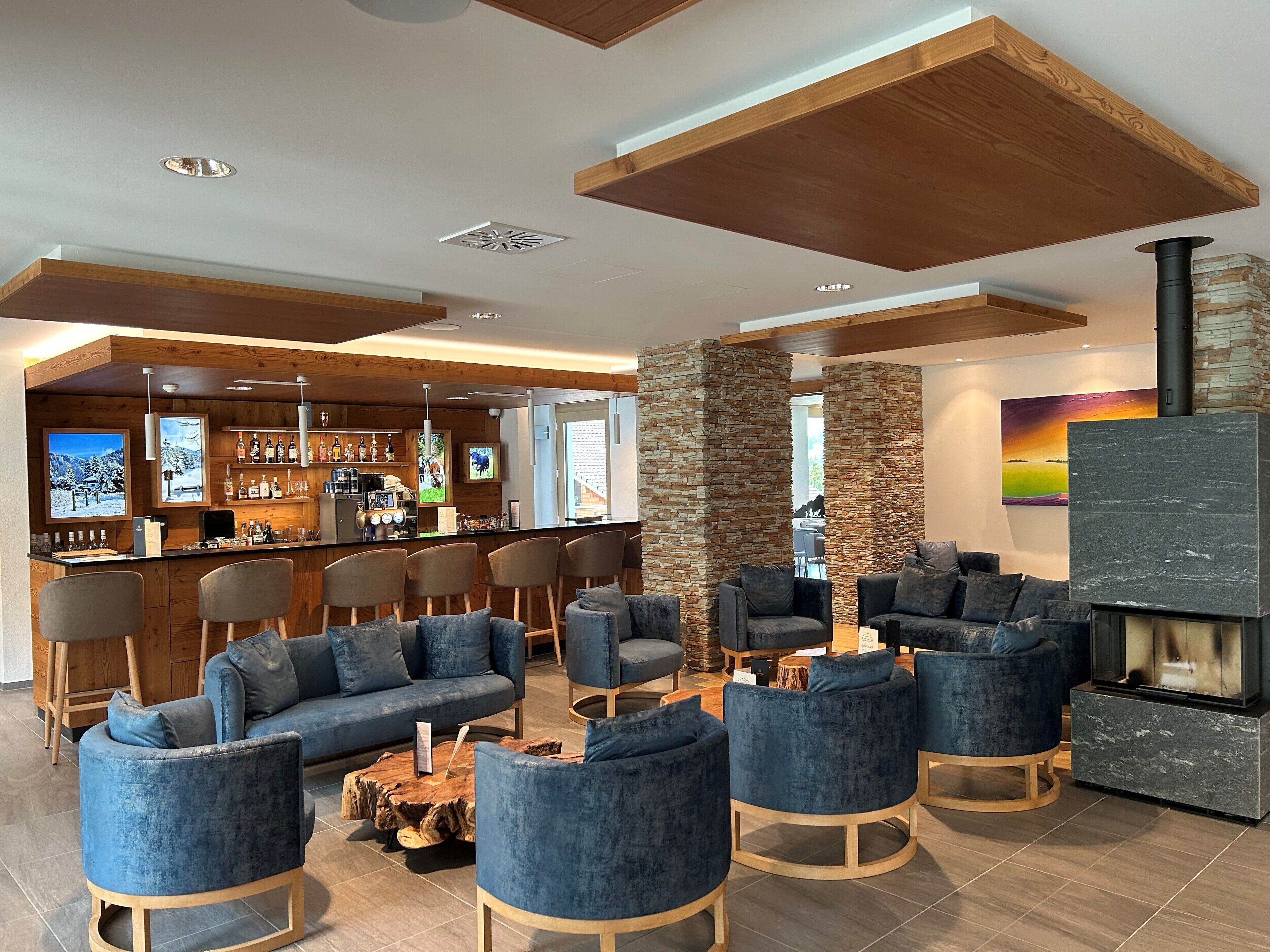 Frokost, lunsj og middag serveres, regionale retter 