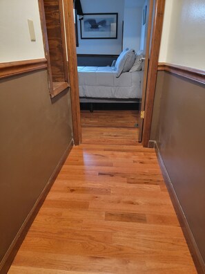 Interior - Dave shallow lake lodge at reelfoot lake Two
story cabin 14
(Tiptonville)