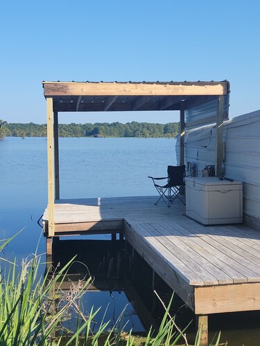 Dave shallow lake lodge at reelfoot lake 2
 story cabin 14 lakefront property
