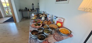 Tägliches inbegriffenes Frühstücksbuffet