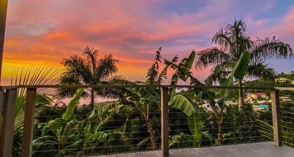 Palm Deck, a private slice of paradise overlooking the ocean