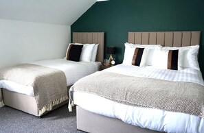 7 chambres, bureau, fer et planche à repasser, Wi-Fi gratuit