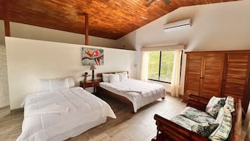 Deluxe Double or Twin Room | Bed sheets
