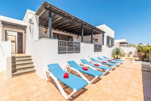 Terrace/patio - Villa Nancy - Three Bedroom Villa, Sleeps 6 (Puerto del Carmen)