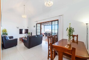 Interior - Villa Nancy - Three Bedroom Villa, Sleeps 6 (Puerto del Carmen)