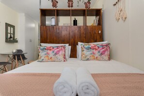 1 bedroom, iron/ironing board, free WiFi, bed sheets